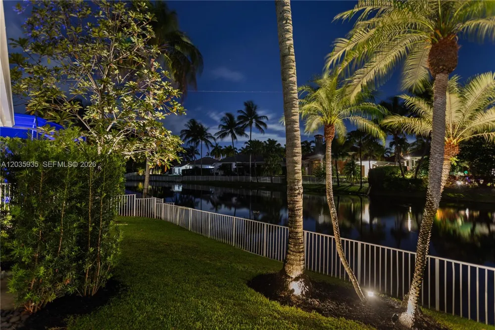 11021 Redhawk St Plantation, FL 33324
