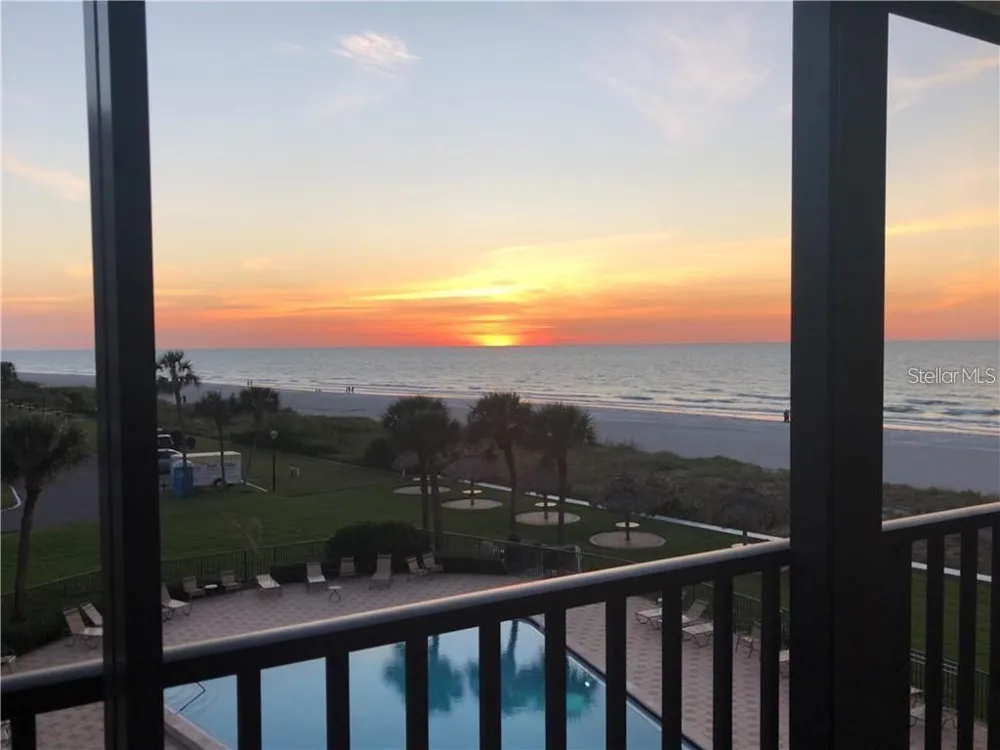 1460 GULF BOULEVARD #302 Clearwater, FL 33767