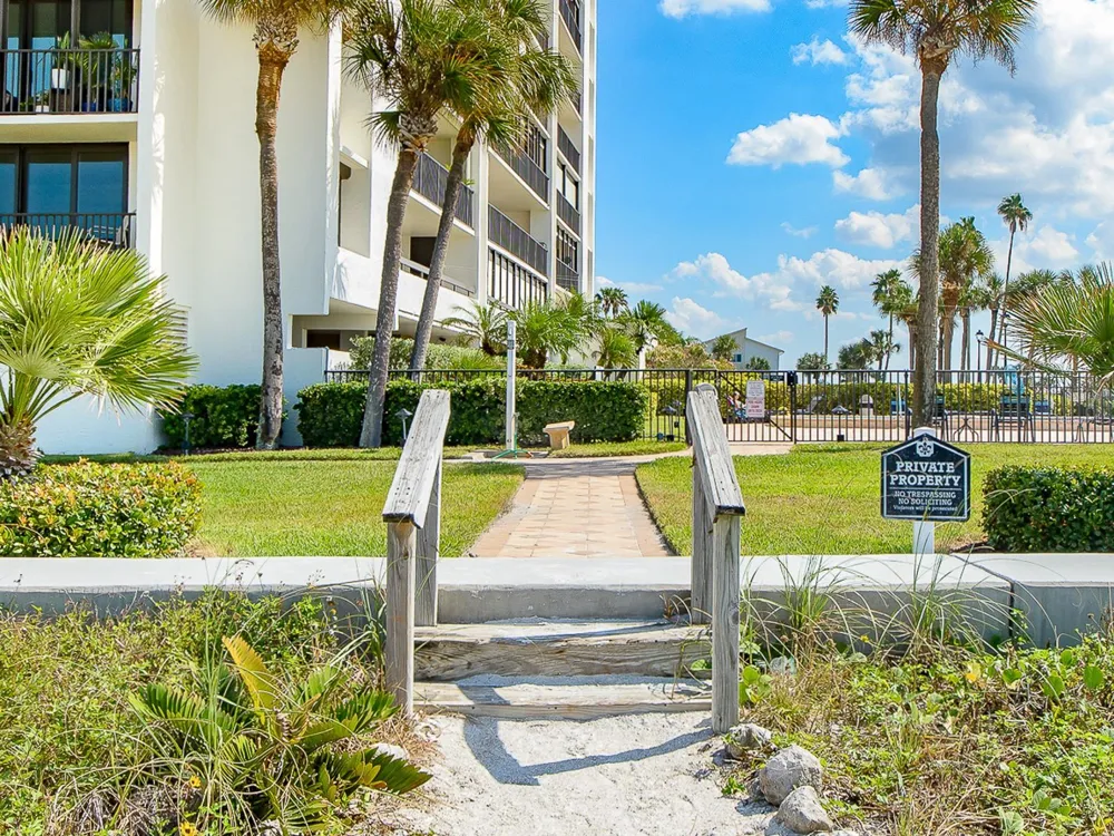 1460 GULF BOULEVARD #302 Clearwater, FL 33767