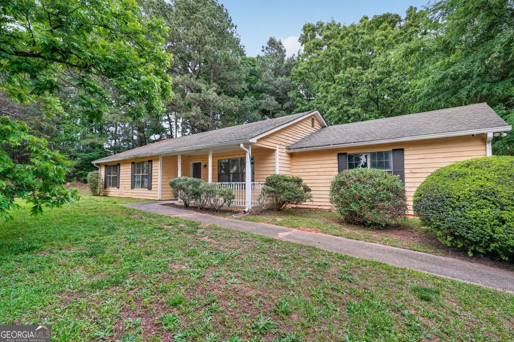 4442 Lombard RD Ellenwood, GA 30294