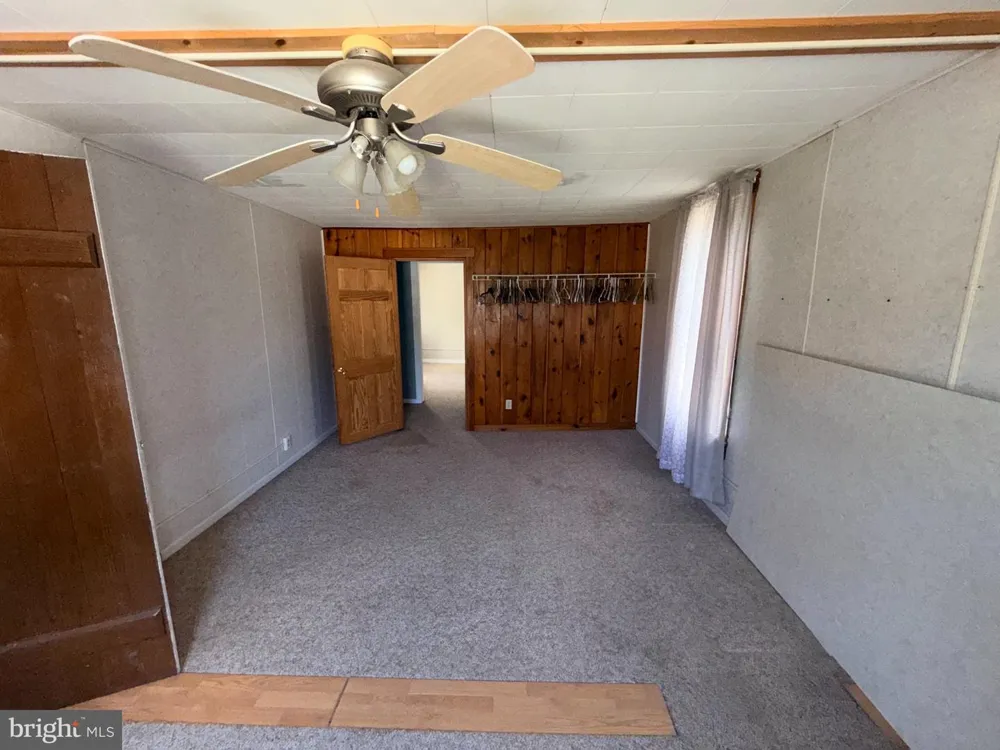221 W 5TH AVENUE Everett, PA 15537