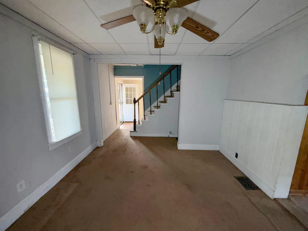 221 W 5TH AVENUE Everett, PA 15537