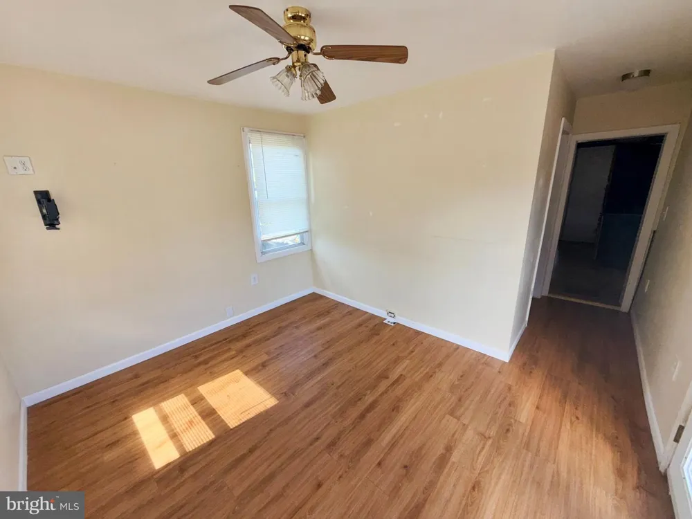 221 W 5TH AVENUE Everett, PA 15537