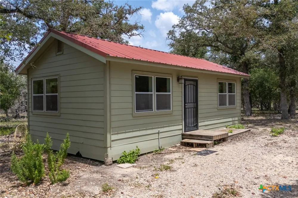 520 Turkey Tree Trail Seguin, TX 78155