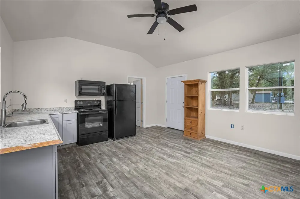 520 Turkey Tree Trail Seguin, TX 78155