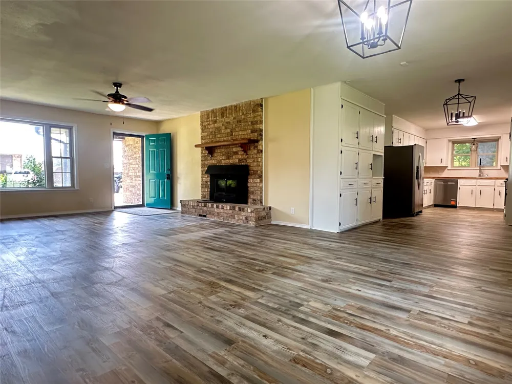 1317 E Hickory Street Okmulgee, OK 74447