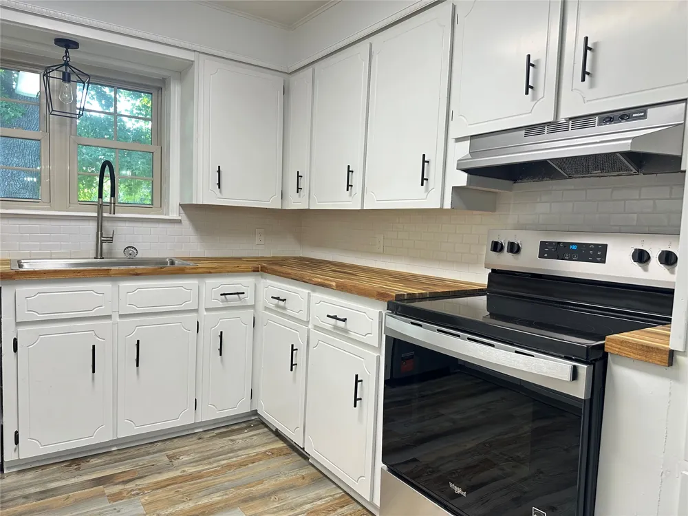 1317 E Hickory Street Okmulgee, OK 74447