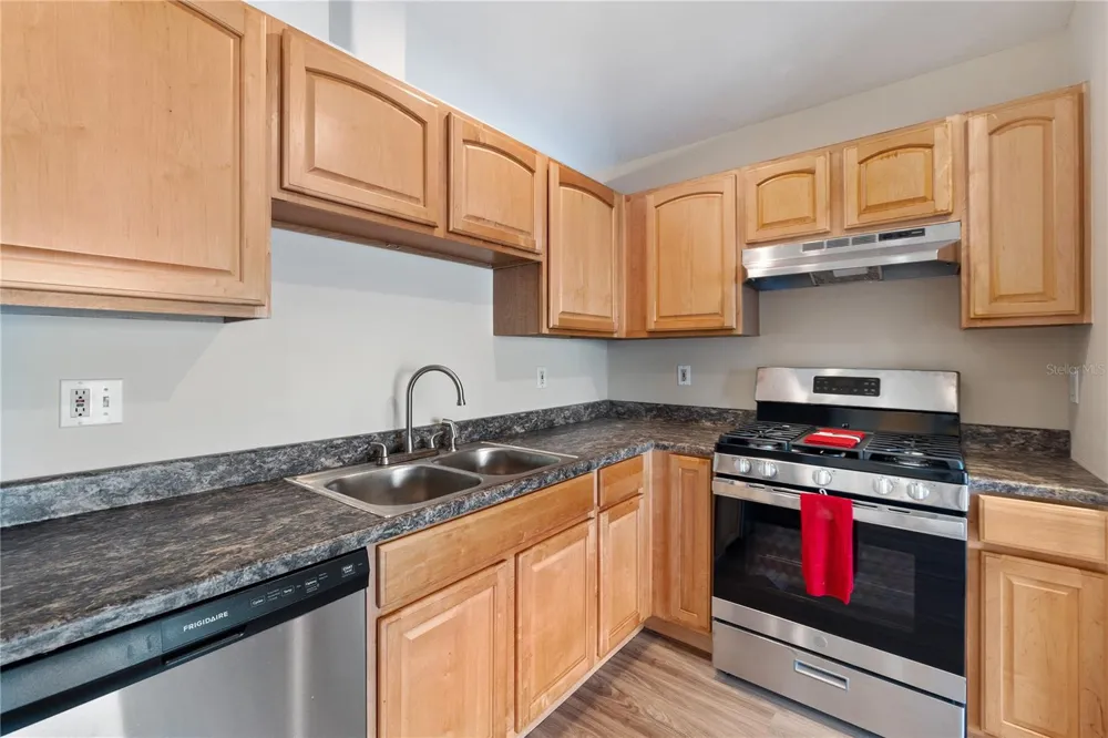 2917 WILSHIRE ROAD Clermont, FL 34714