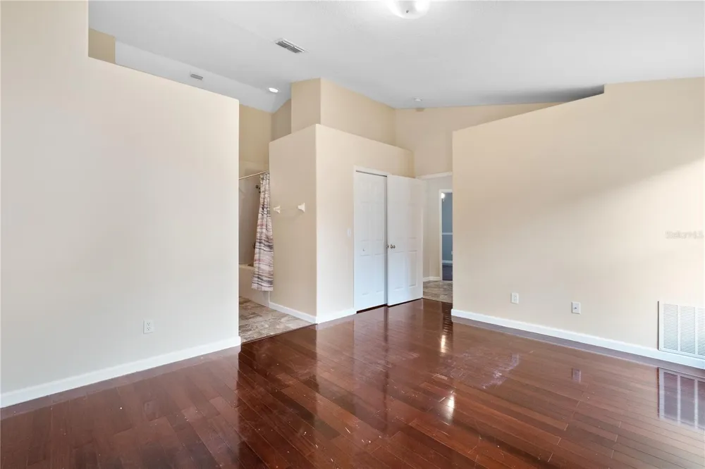 2917 WILSHIRE ROAD Clermont, FL 34714