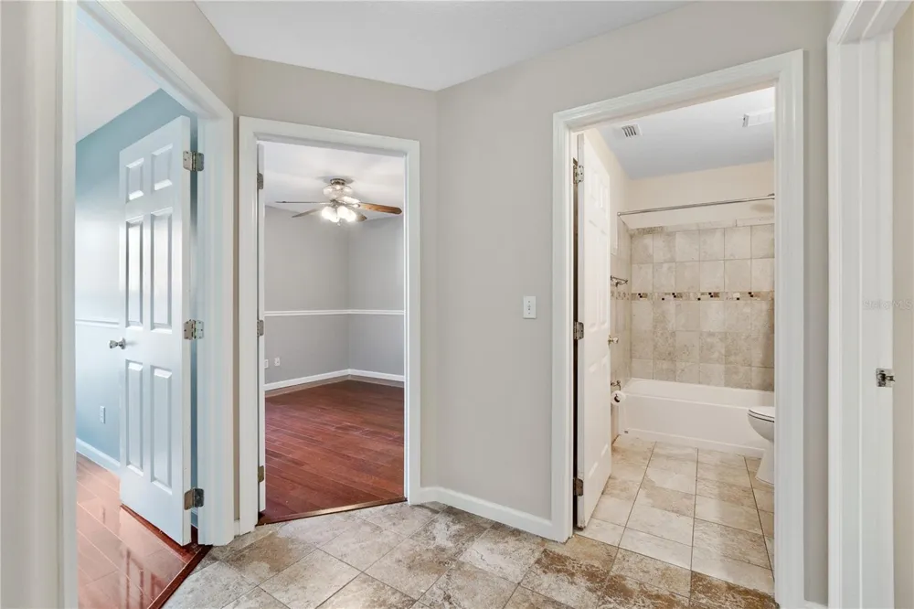 2917 WILSHIRE ROAD Clermont, FL 34714