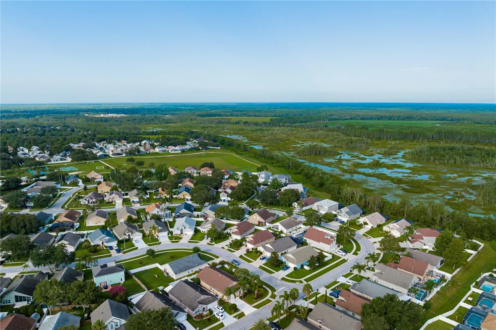2917 WILSHIRE ROAD Clermont, FL 34714