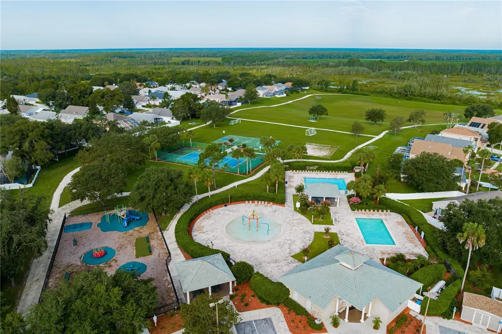 2917 WILSHIRE ROAD Clermont, FL 34714