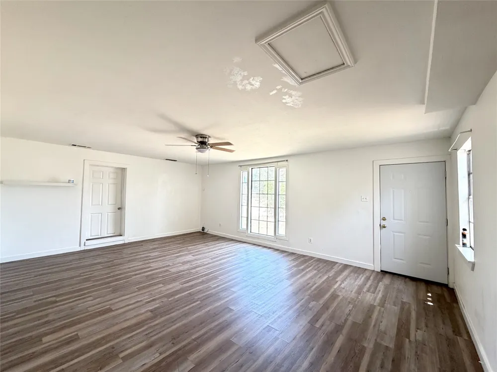 108 E Kirby Avenue Quinlan, TX 75474