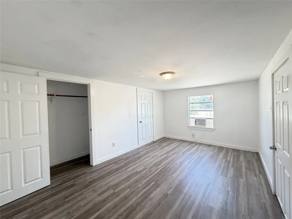 108 E Kirby Avenue Quinlan, TX 75474