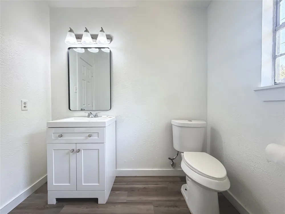 108 E Kirby Avenue Quinlan, TX 75474
