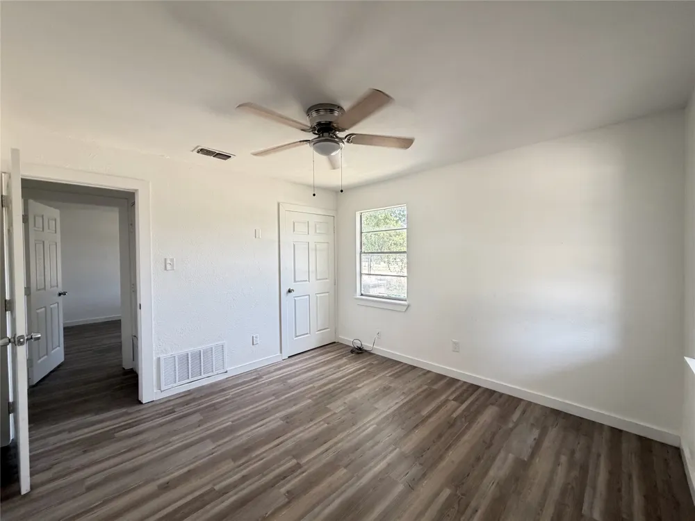 108 E Kirby Avenue Quinlan, TX 75474