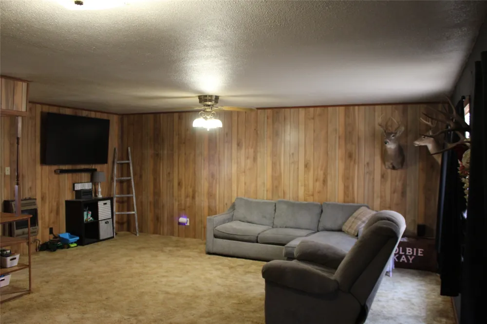 310 S Santa Fe Street Wolfe City, TX 75496