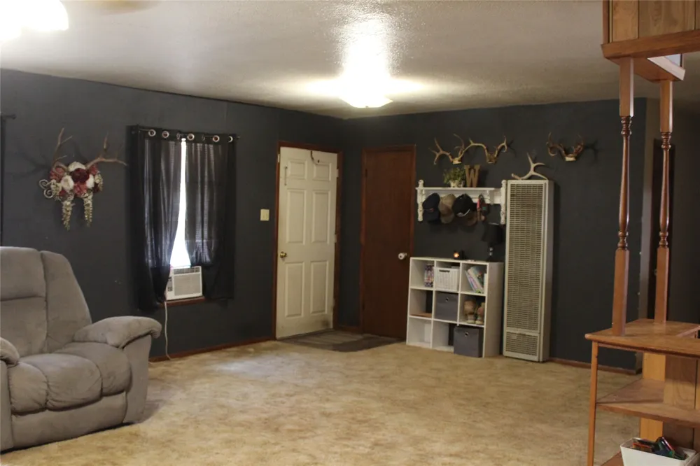 310 S Santa Fe Street Wolfe City, TX 75496