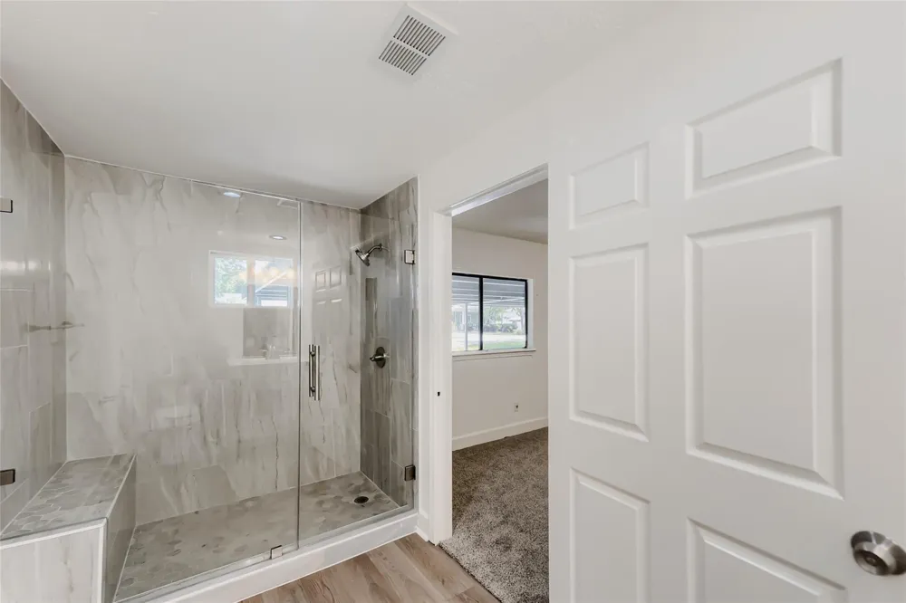 205 Morningside Drive Friendswood, TX 77546