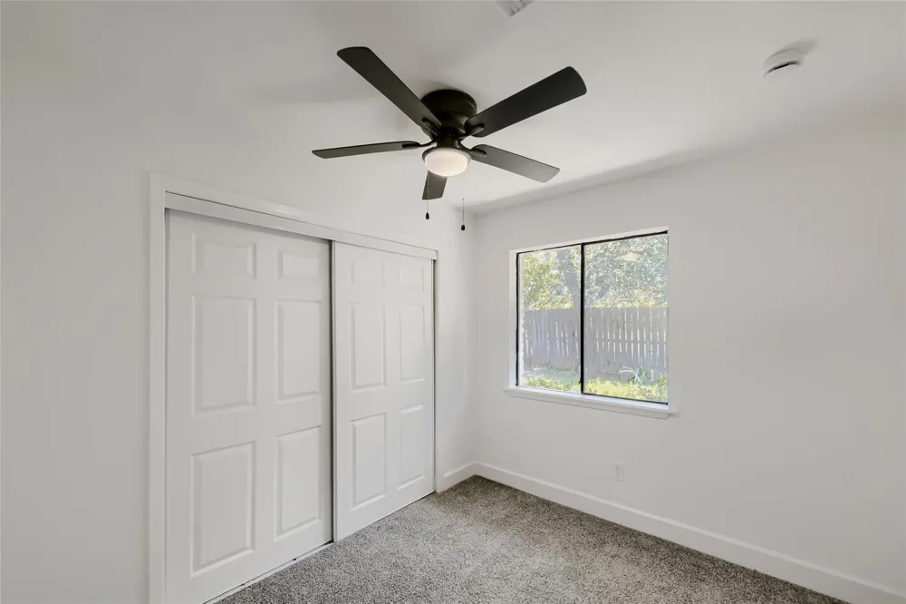 205 Morningside Drive Friendswood, TX 77546