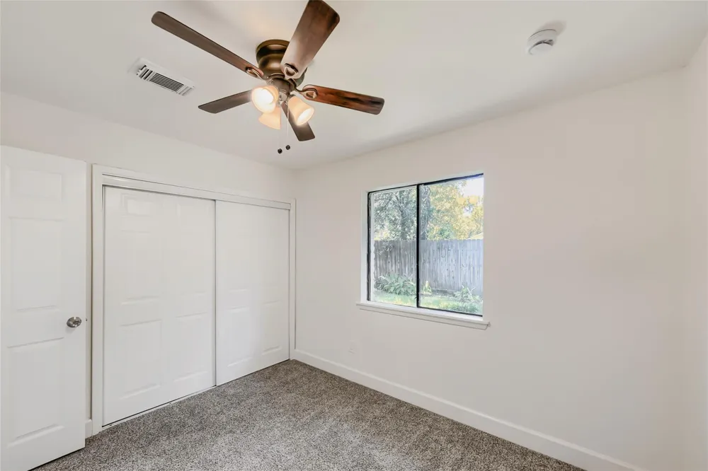 205 Morningside Drive Friendswood, TX 77546