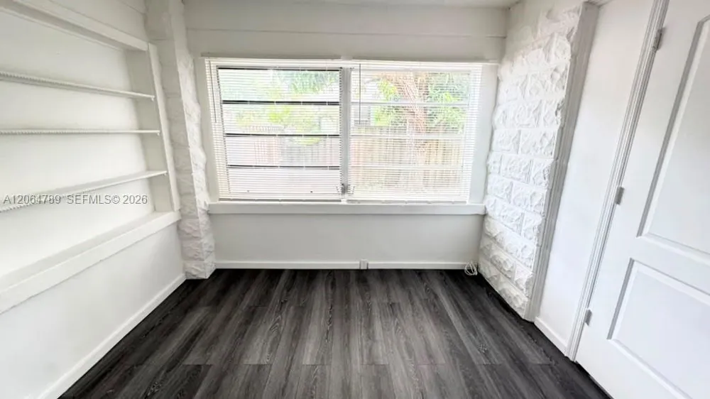 605 S J St #2 Lake Worth, FL 33460