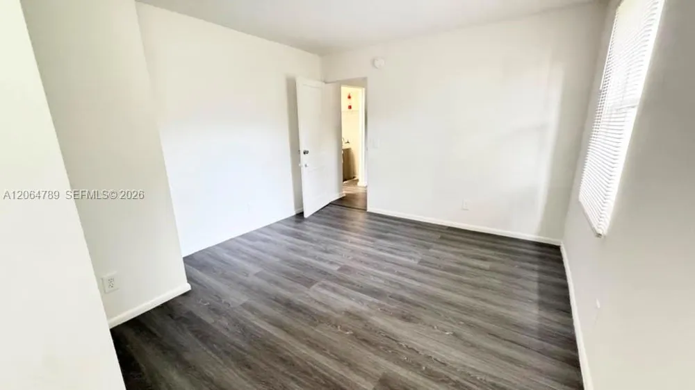 605 S J St #2 Lake Worth, FL 33460