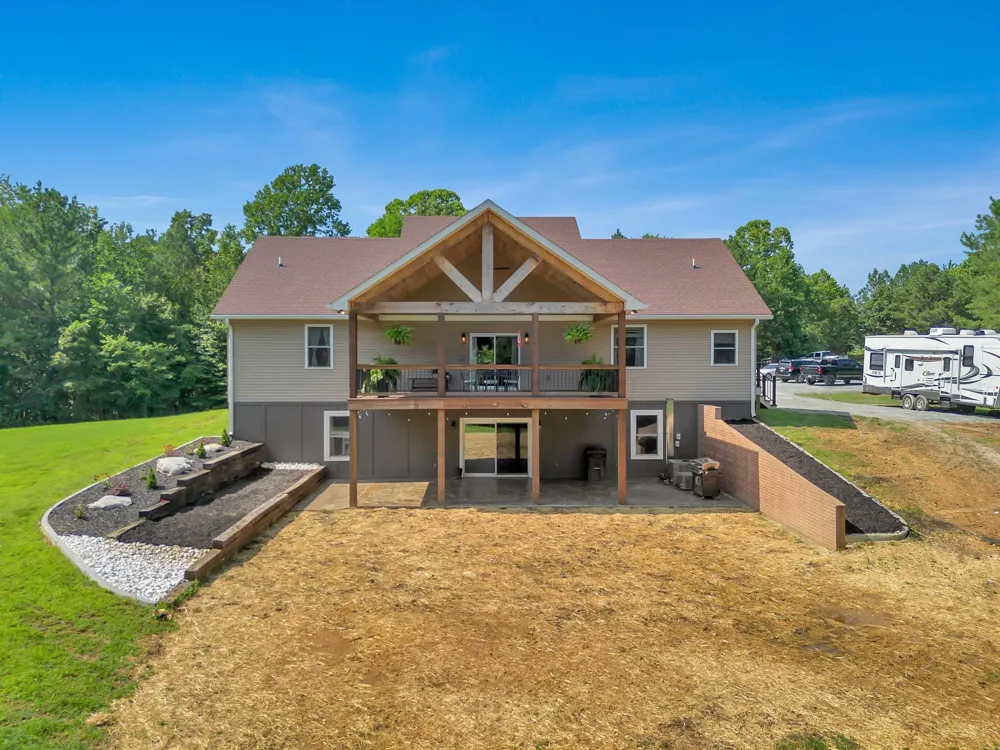 3534 Summertown Hwy Summertown, TN 38483