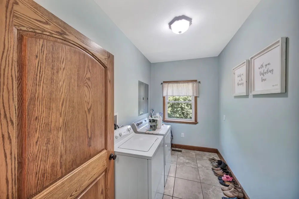 3534 Summertown Hwy Summertown, TN 38483