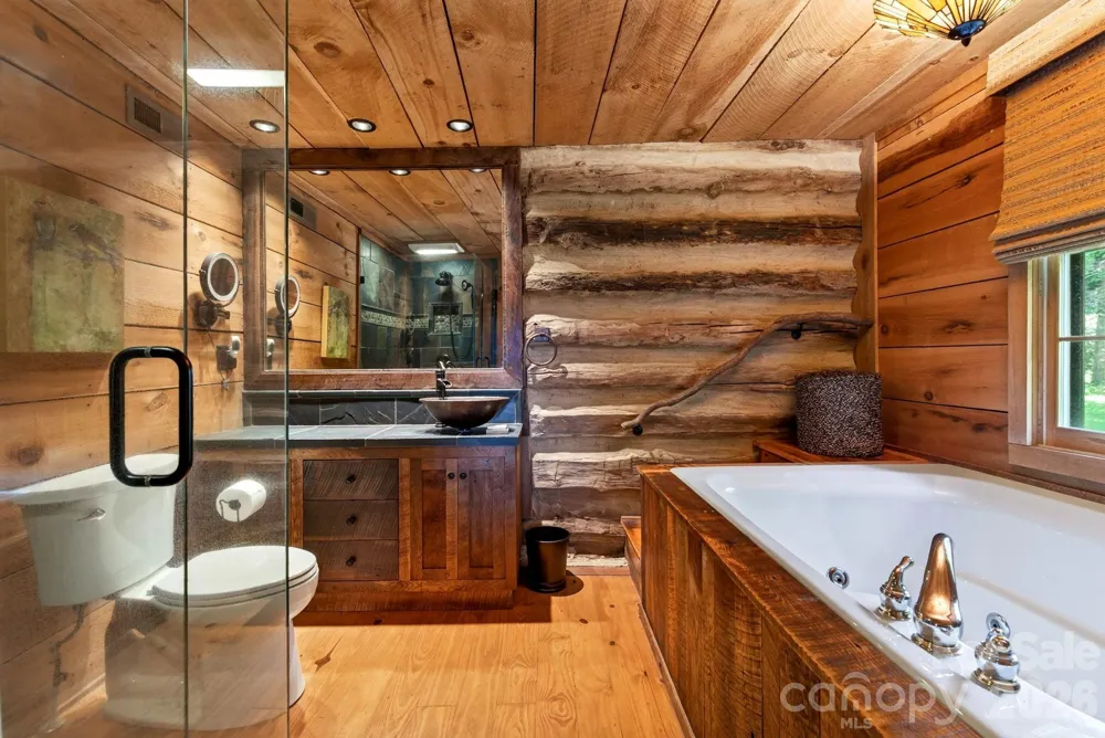 142 Marquis Lane Waynesville, NC 28785