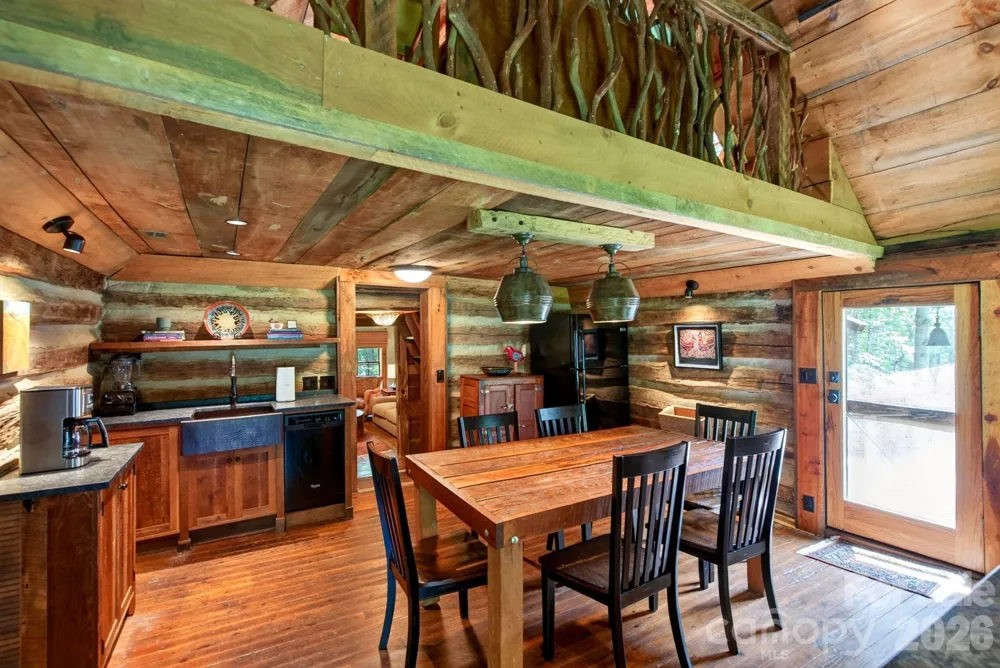 142 Marquis Lane Waynesville, NC 28785