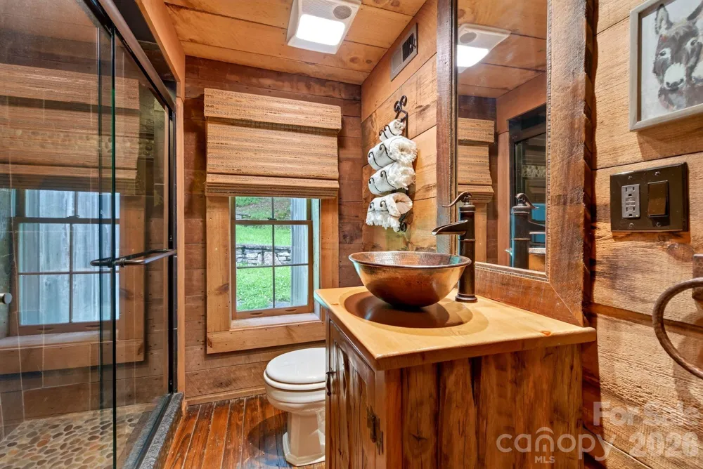 142 Marquis Lane Waynesville, NC 28785