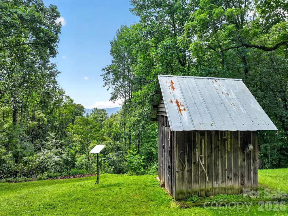 142 Marquis Lane Waynesville, NC 28785