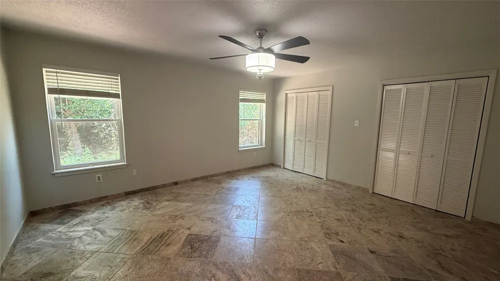 106 E Fairway Drive Hideaway, TX 75771