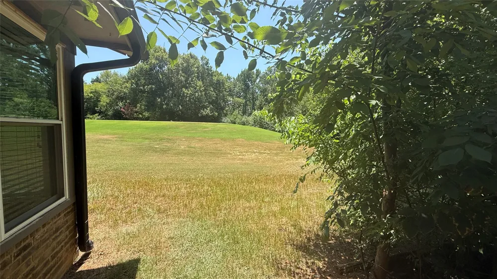 106 E Fairway Drive Hideaway, TX 75771