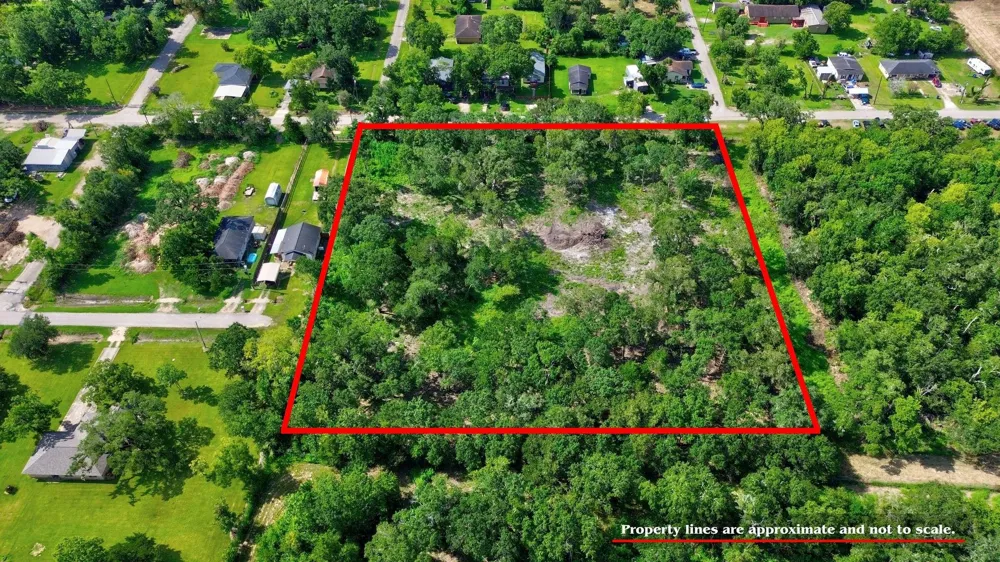 708 W Smith Street Brazoria, TX 77422