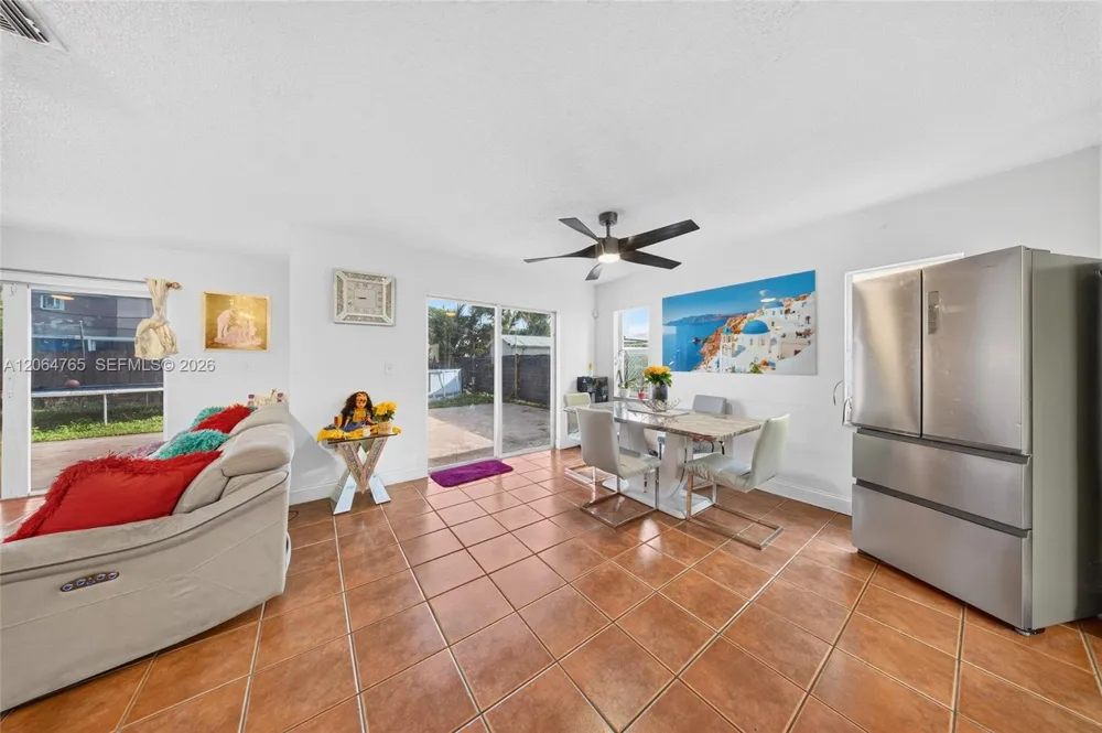 14137 SW 164th Ter Miami, FL 33177