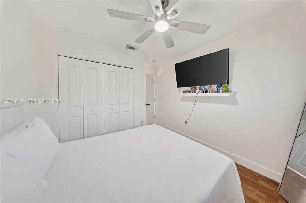 14137 SW 164th Ter Miami, FL 33177