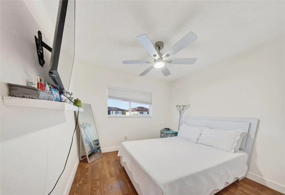 14137 SW 164th Ter Miami, FL 33177