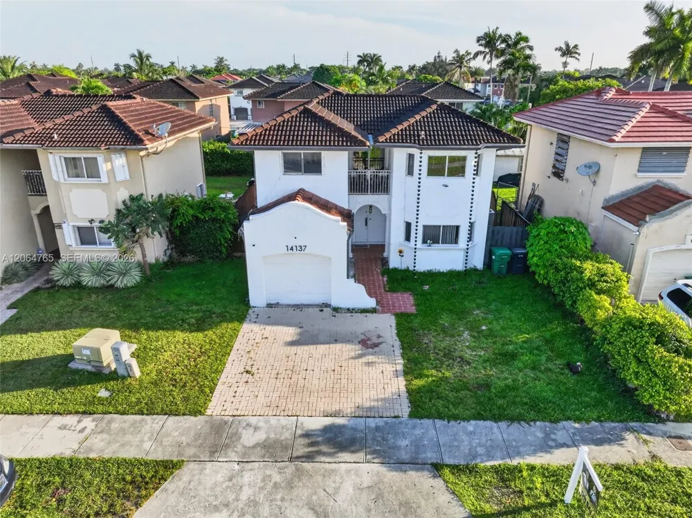 14137 SW 164th Ter Miami, FL 33177