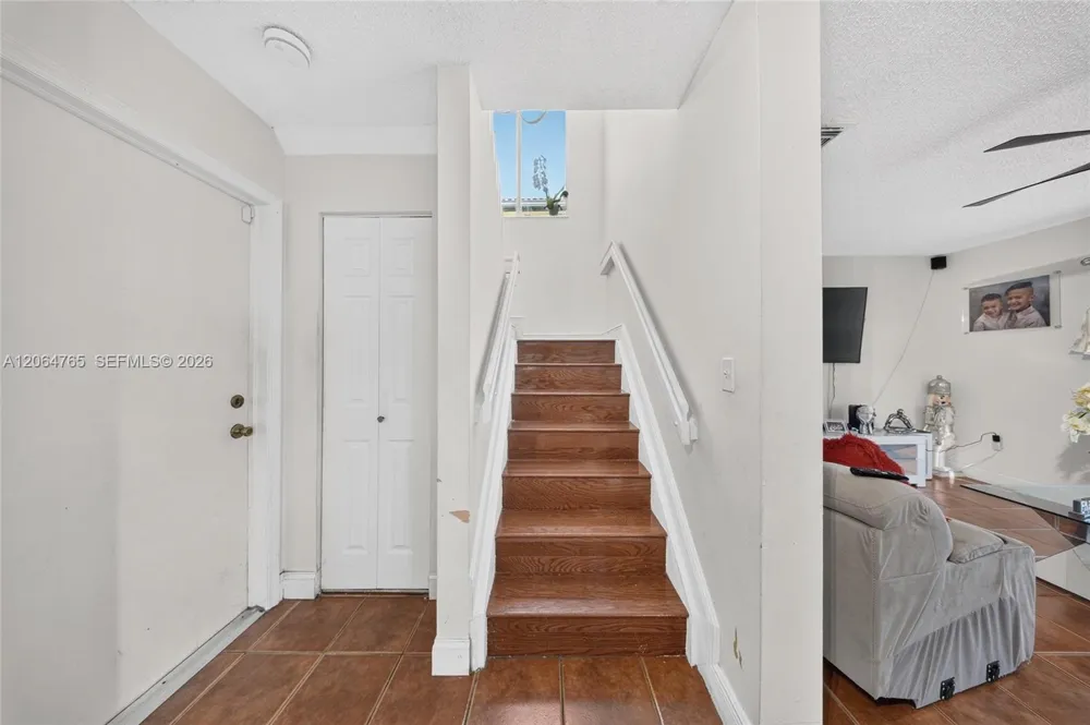14137 SW 164th Ter Miami, FL 33177