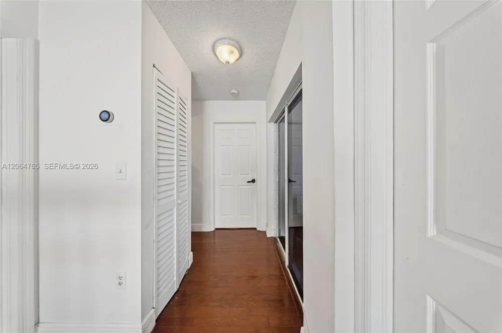 14137 SW 164th Ter Miami, FL 33177