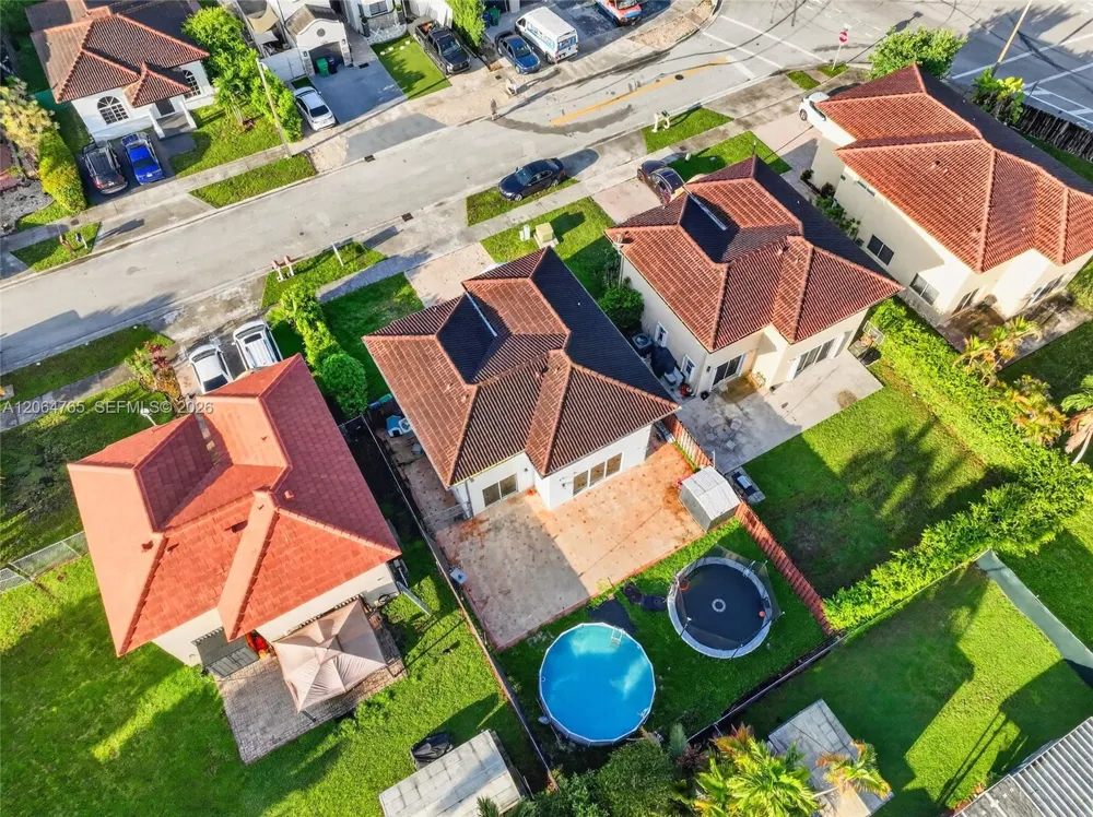 14137 SW 164th Ter Miami, FL 33177