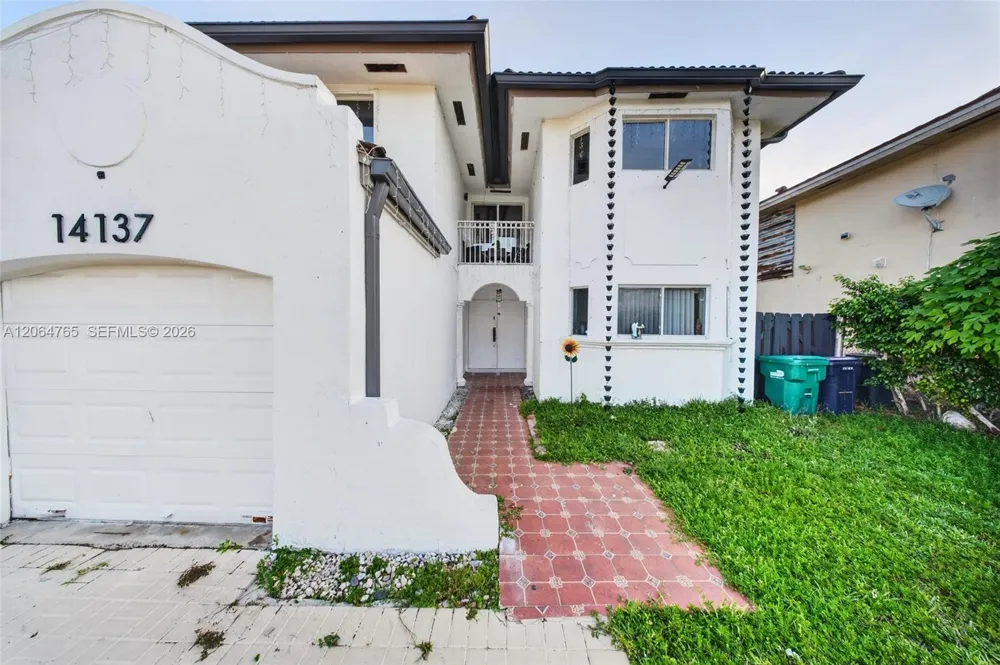 14137 SW 164th Ter Miami, FL 33177