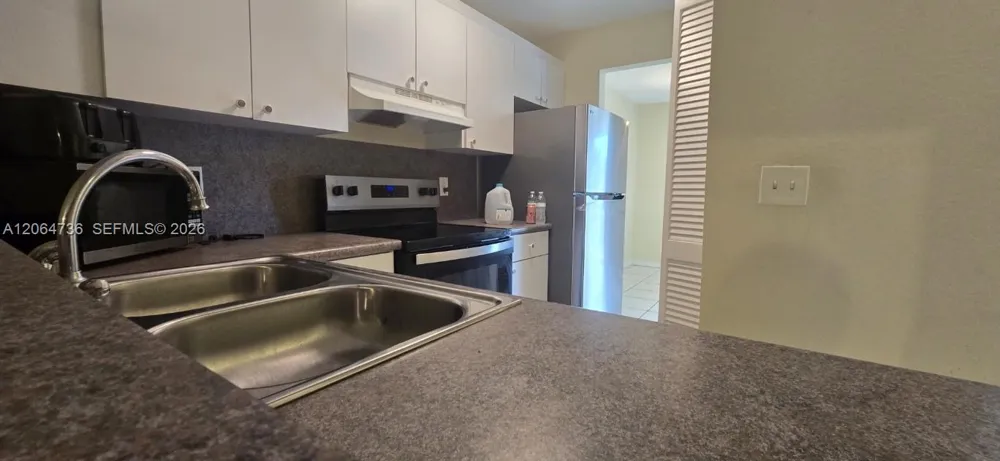 9092 NW 40th St #4 Coral Springs, FL 33065