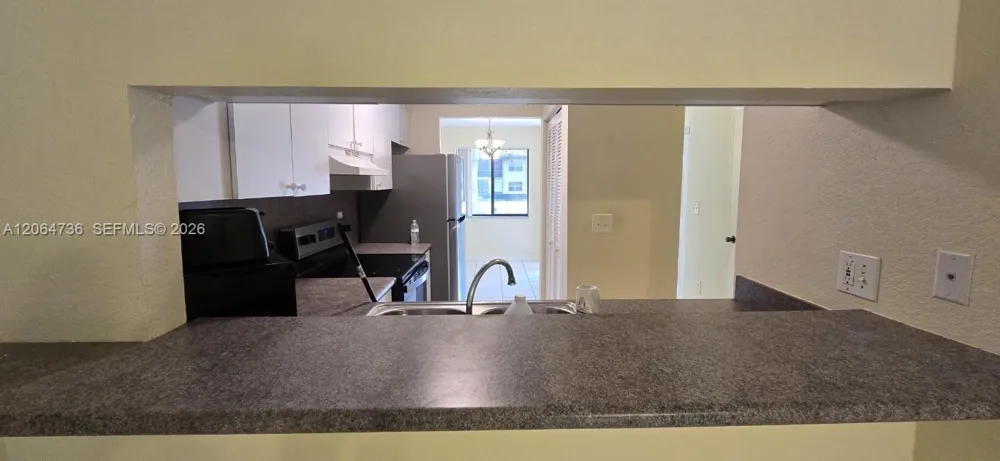 9092 NW 40th St #4 Coral Springs, FL 33065