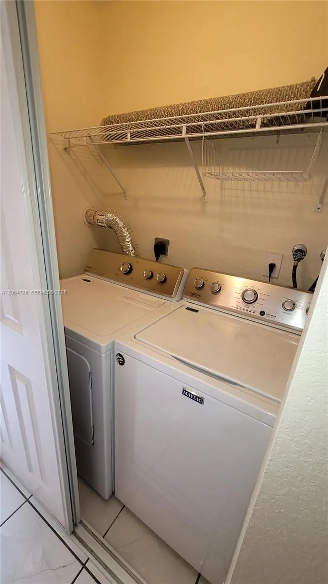 9092 NW 40th St #4 Coral Springs, FL 33065