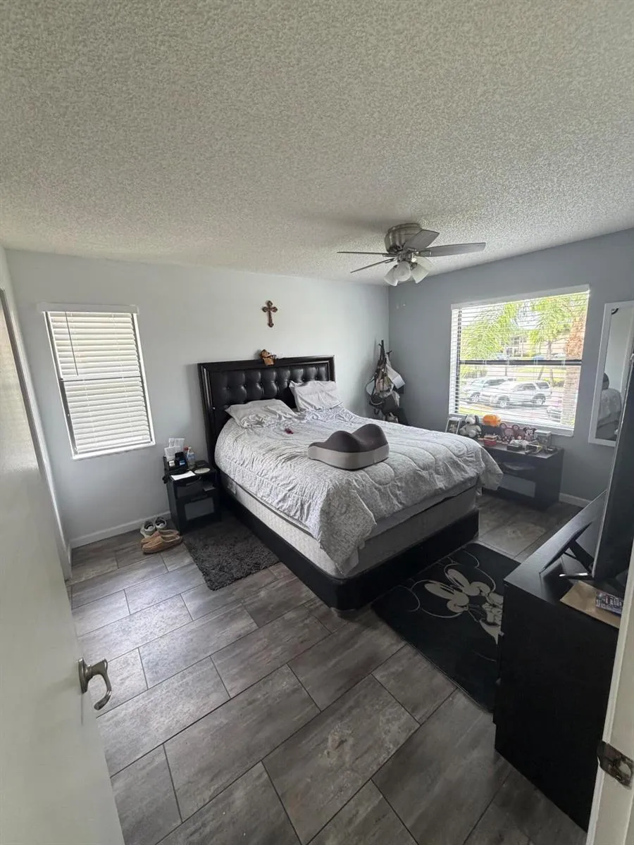 7161 Golf Colony Court #201 Lake Worth, FL 33467