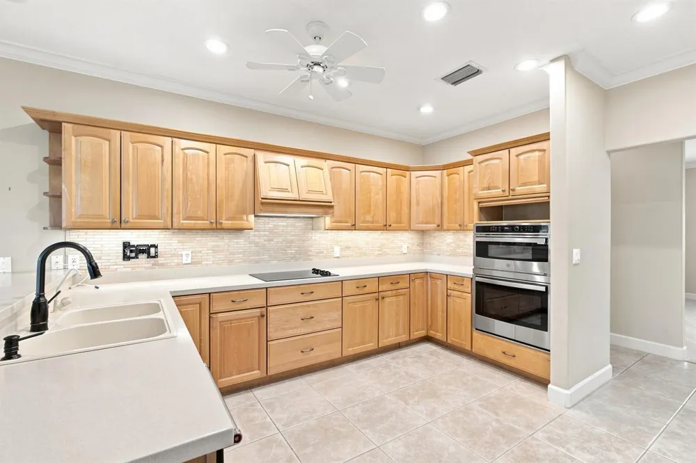3608 TWIN LAKES TERRACE Fort Pierce, FL 34951