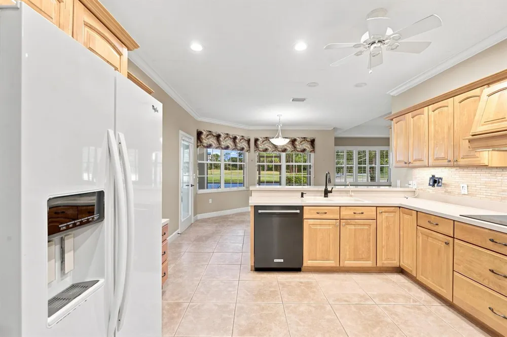 3608 TWIN LAKES TERRACE Fort Pierce, FL 34951